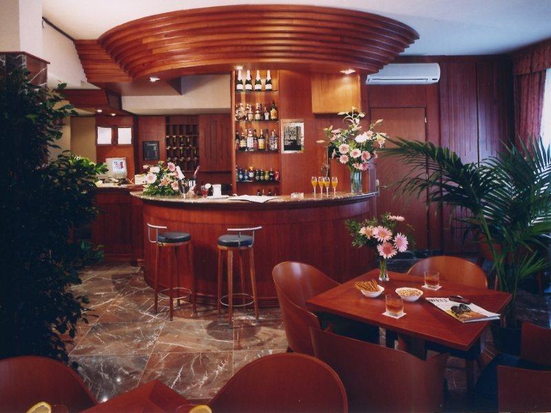 Hotel Arcadia Florenţa Restaurant foto